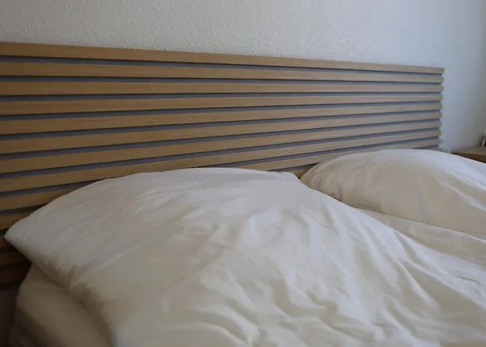 Apartment Cosy Near City, Beach, Metro & Airport