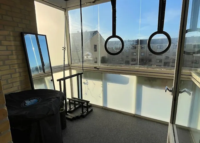 Apartment Cosy Near City, Beach, Metro & Airport