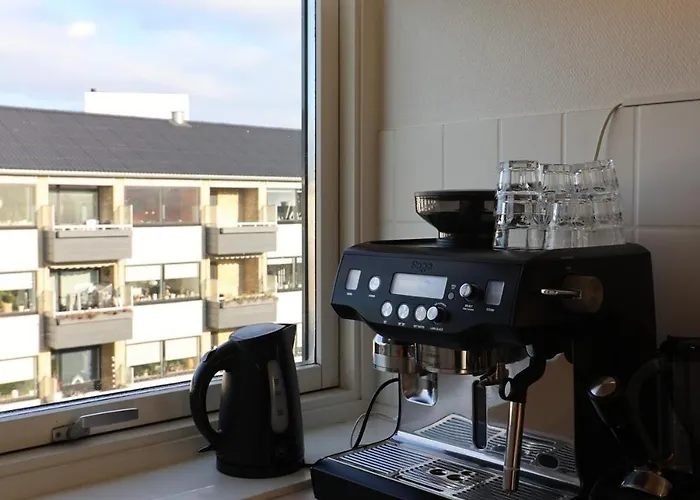 Apartment Cosy Near City, Beach, Metro & Airport